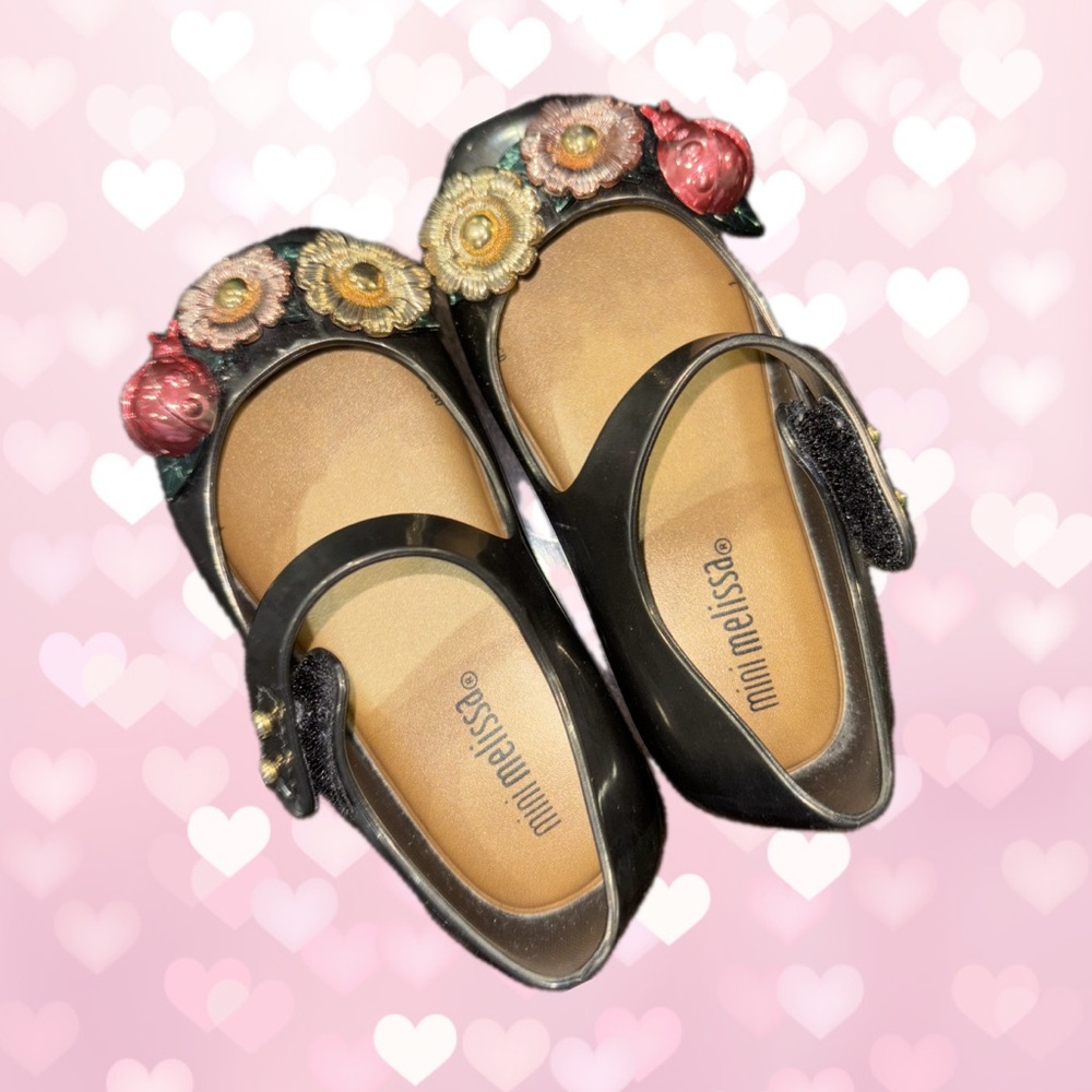 🎉 Mini Melissa Black and Pink Dress Shoes with Classic Design